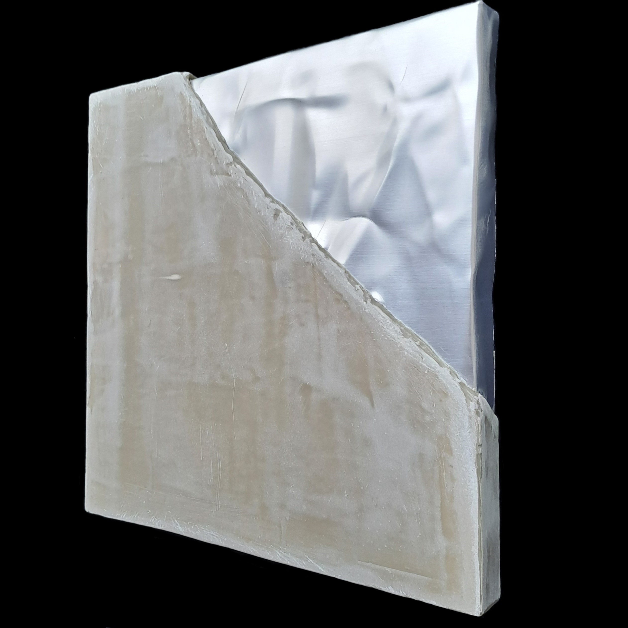 Gueli-Peppe-Undertheskin-35x35x3-2025